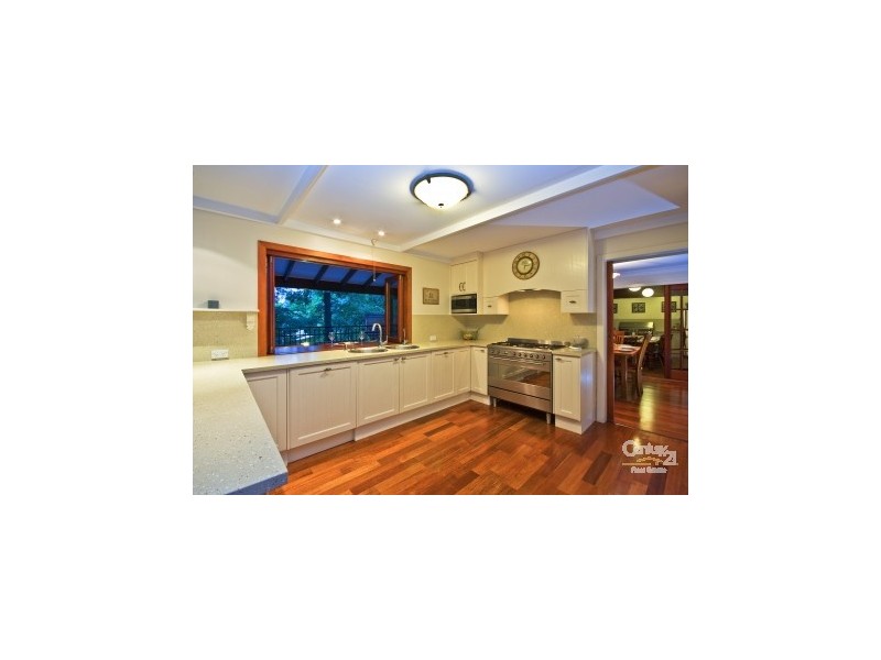 154 Kenmore Road, Fig Tree Pocket QLD 4069