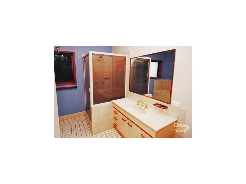 4 Softwind Court, Kenmore Hills QLD 4069