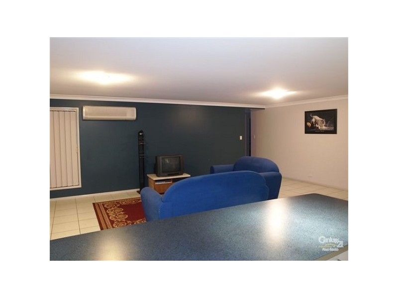 28 Salubris Place, Moggill QLD 4070