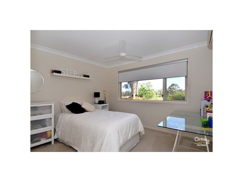 30 Curtis Place, Anstead QLD 4070