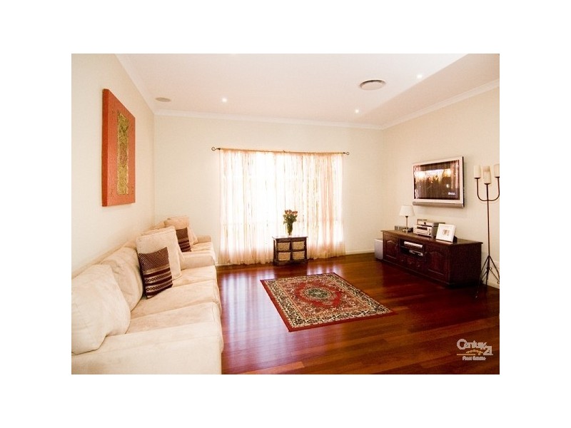 20 Sandlewood Close, Moggill QLD 4070