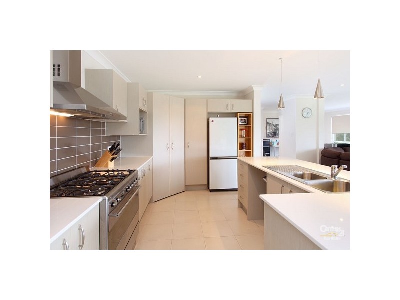 3 Stanaway Place, Bellbowrie QLD 4070