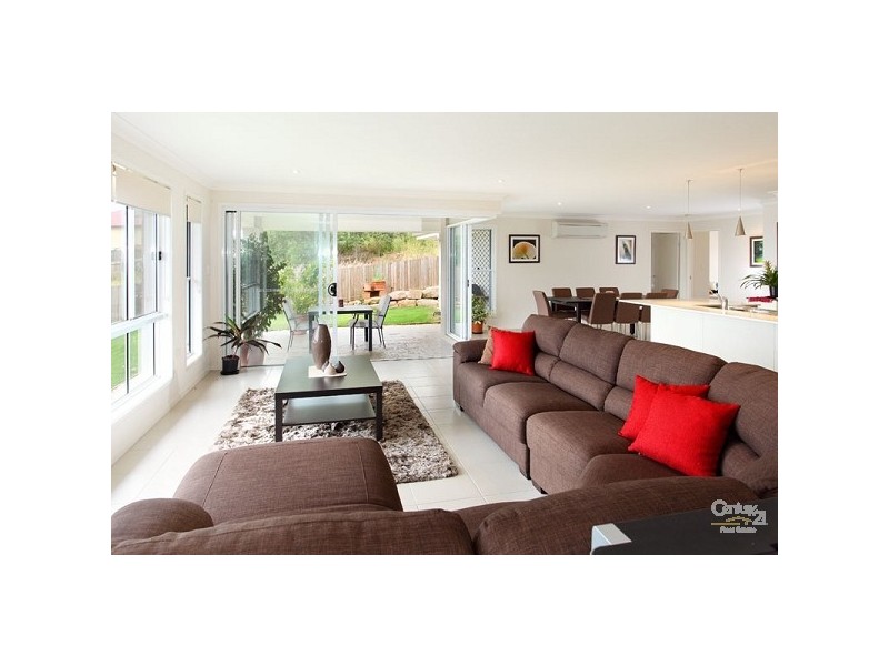 3 Stanaway Place, Bellbowrie QLD 4070