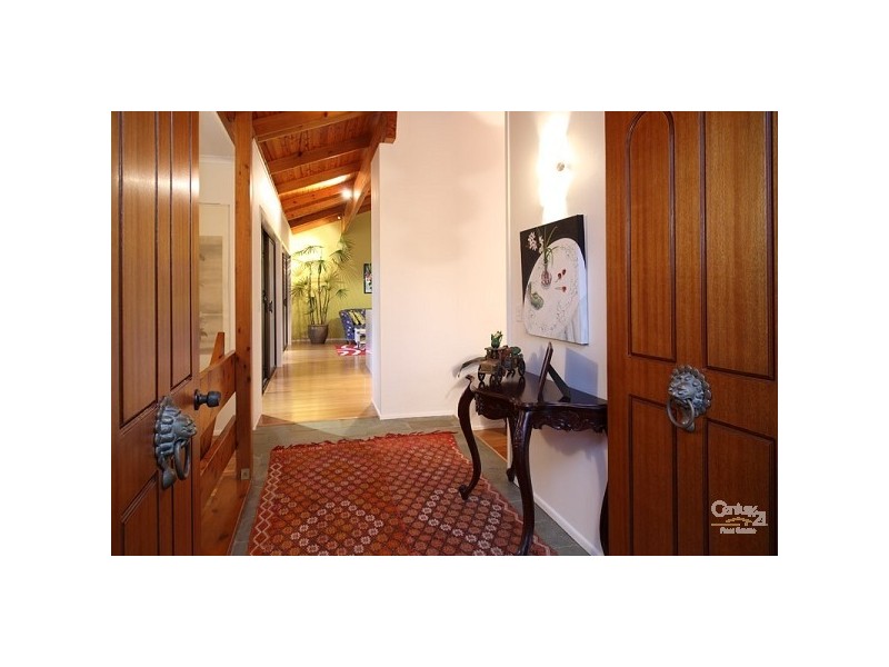 7 Kiriwina Street, Fig Tree Pocket QLD 4069