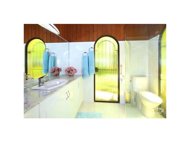 143 Kenmore Road, Kenmore QLD 4069