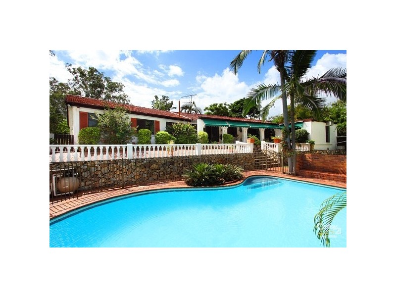 143 Kenmore Road, Kenmore QLD 4069