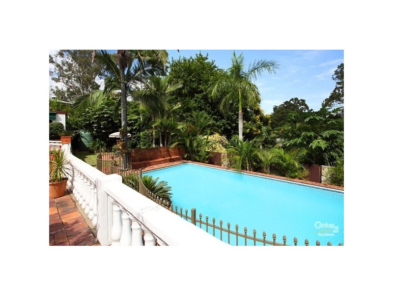 143 Kenmore Road, Kenmore QLD 4069