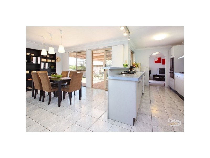 65 Riverhills Road, Middle Park QLD 4074