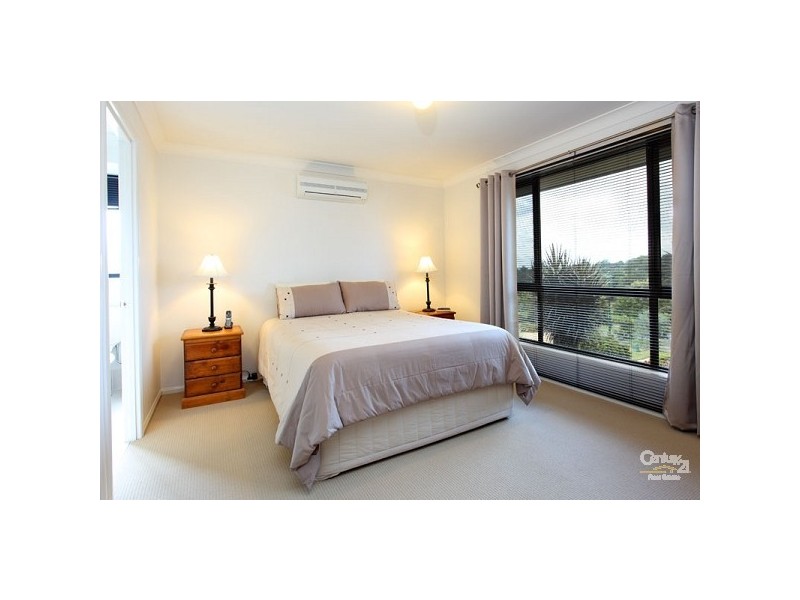 28 Grange Place, Moggill QLD 4070