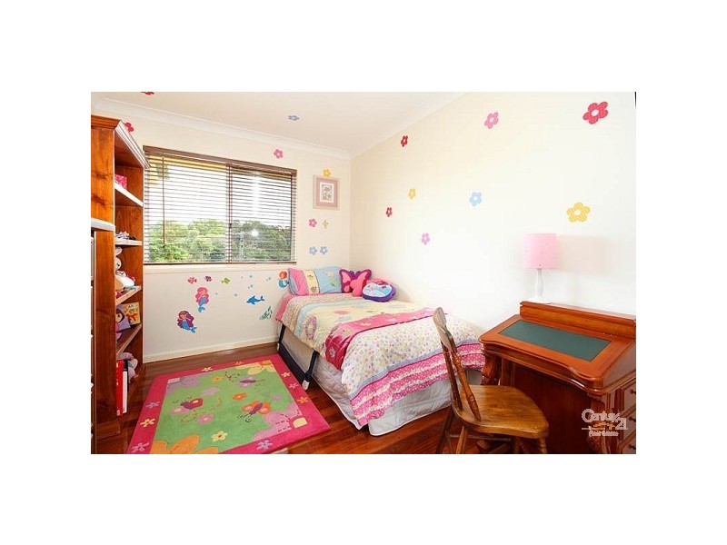 15 Steptoe Street, Chapel Hill QLD 4069