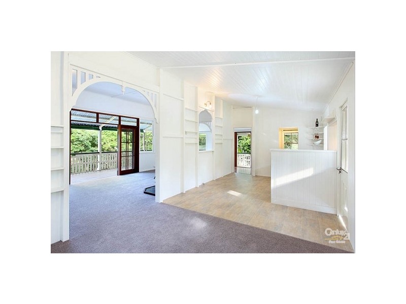 234 Savages Road, Brookfield QLD 4069