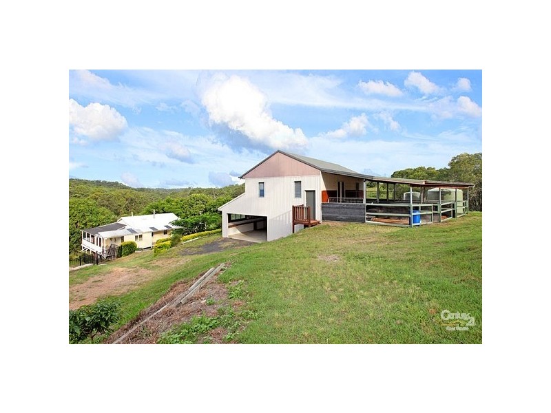 234 Savages Road, Brookfield QLD 4069