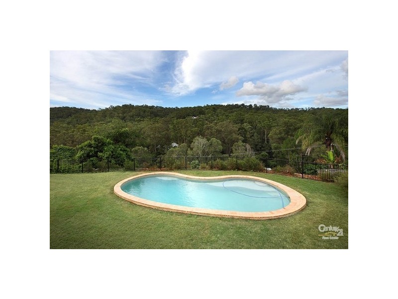 234 Savages Road, Brookfield QLD 4069