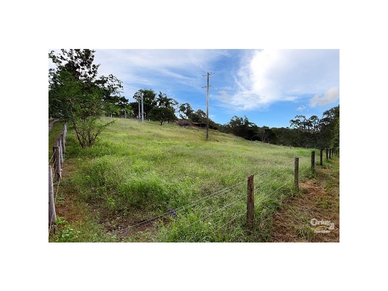 234 Savages Road, Brookfield QLD 4069