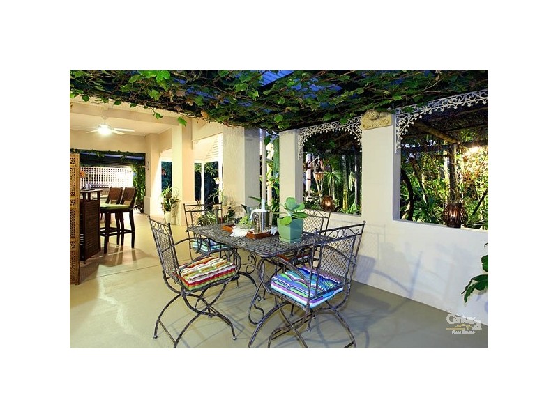 12 Marlock Street, Bellbowrie QLD 4070