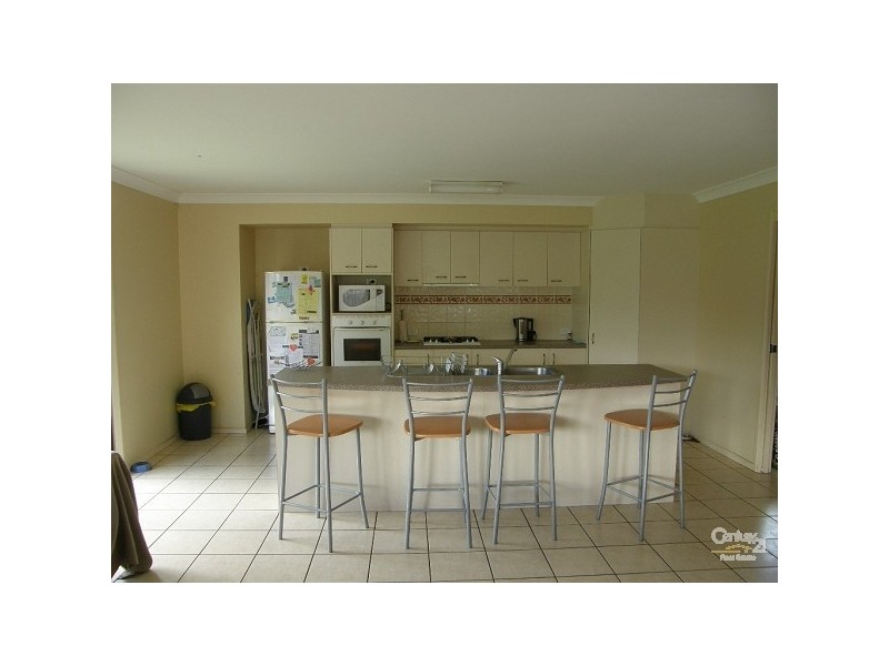 8 Glenwood Place, Moggill QLD 4070