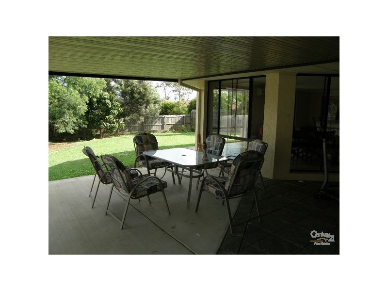 8 Glenwood Place, Moggill QLD 4070