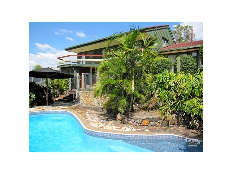 11 Chantilly Street, Chapel Hill QLD 4069