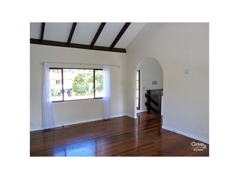 11 Chantilly Street, Chapel Hill QLD 4069
