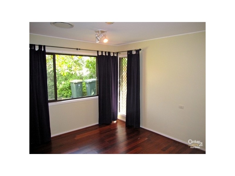 11 Chantilly Street, Chapel Hill QLD 4069