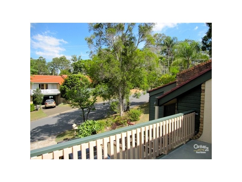 11 Chantilly Street, Chapel Hill QLD 4069