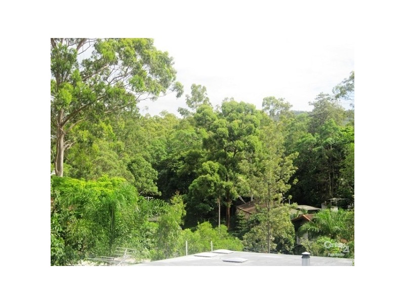 11 Chantilly Street, Chapel Hill QLD 4069