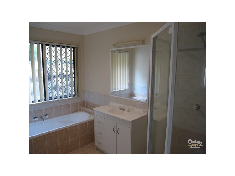 12 Sandlewood Close, Moggill QLD 4070