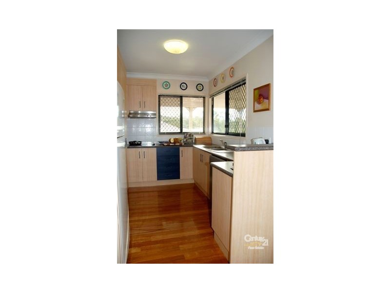 8 Taradale Close, Moggill QLD 4070