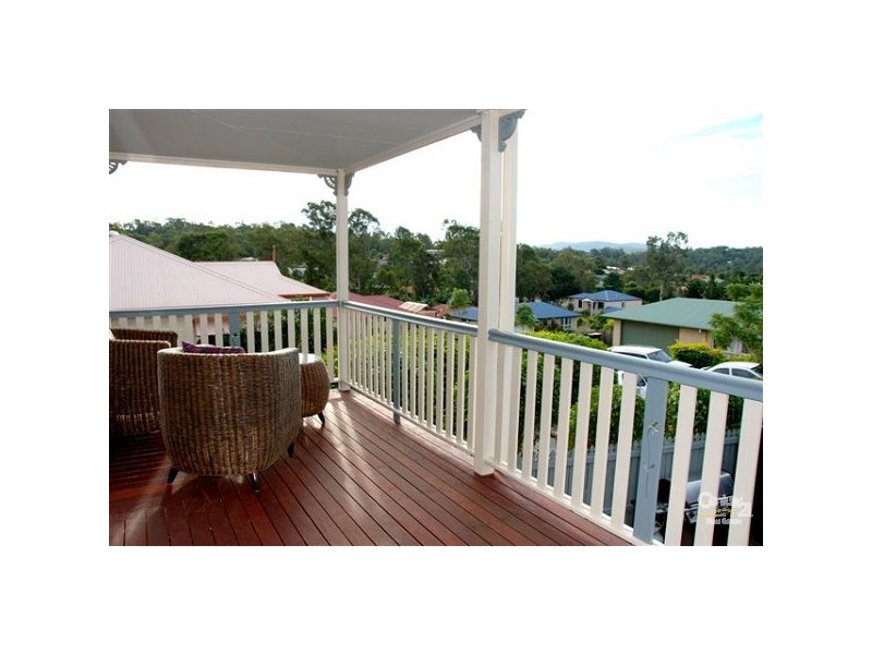 8 Taradale Close, Moggill QLD 4070