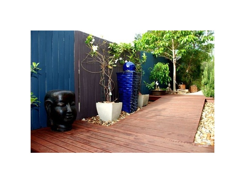 8 Taradale Close, Moggill QLD 4070