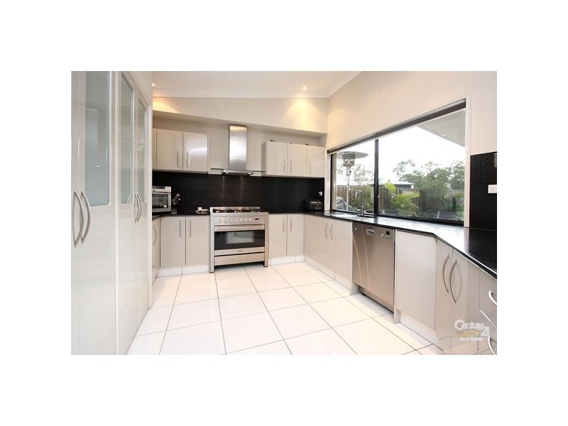 16 Frederick Street, Moggill QLD 4070