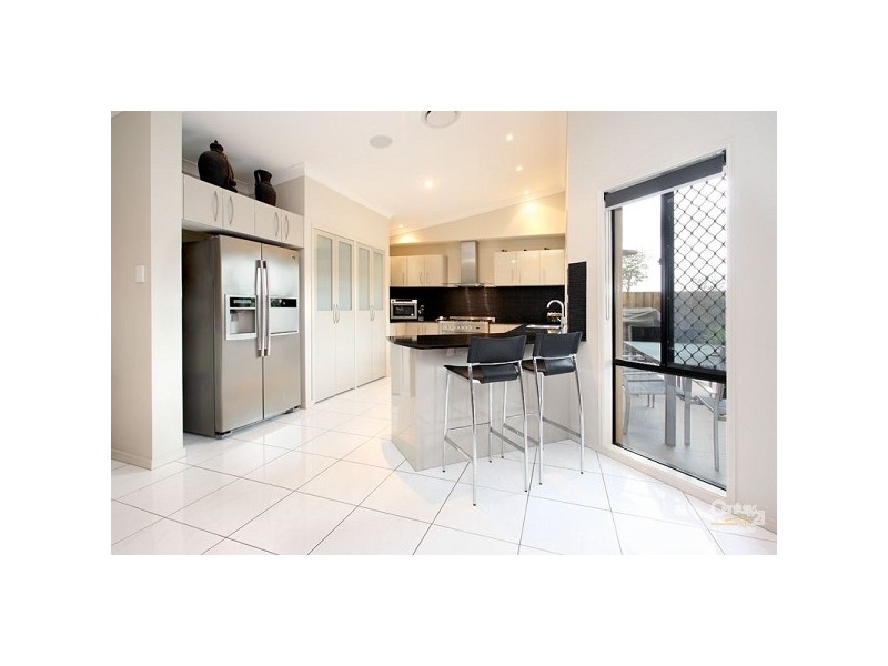 16 Frederick Street, Moggill QLD 4070