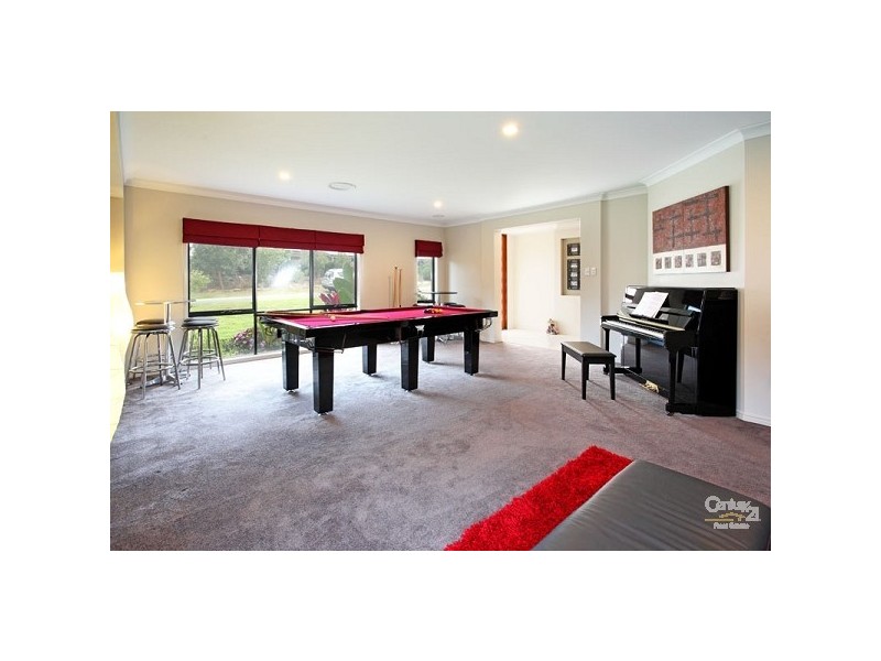 16 Frederick Street, Moggill QLD 4070