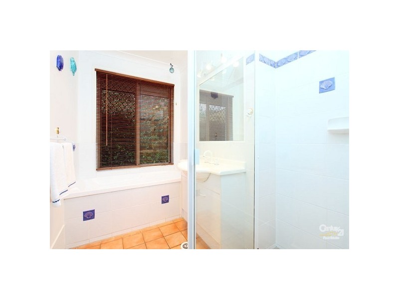 2a Cedrela Street, Moggill QLD 4070