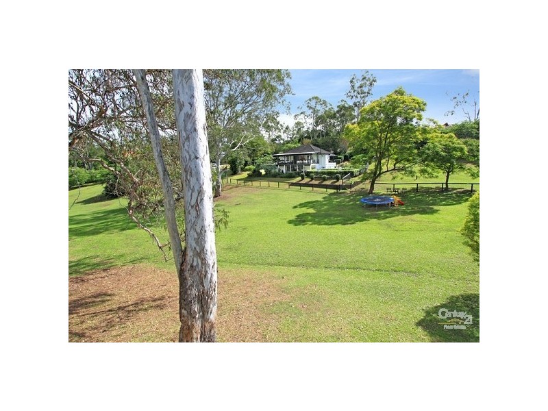 448 Brookfield Road, Kenmore Hills QLD 4069