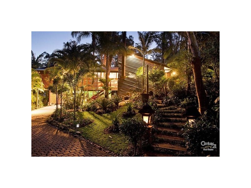 23 Kirkdale Road, Chapel Hill QLD 4069