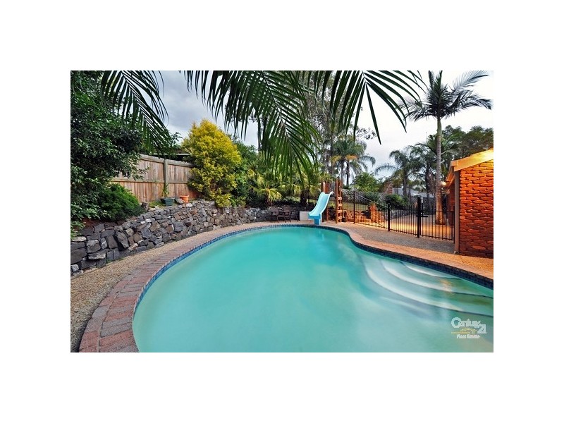 16 Valleybrook Street, Kenmore Hills QLD 4069