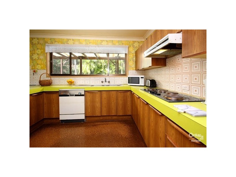 25 Boblynne Street, Chapel Hill QLD 4069