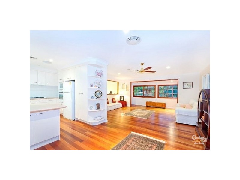 12 Piari Street, Kenmore QLD 4069