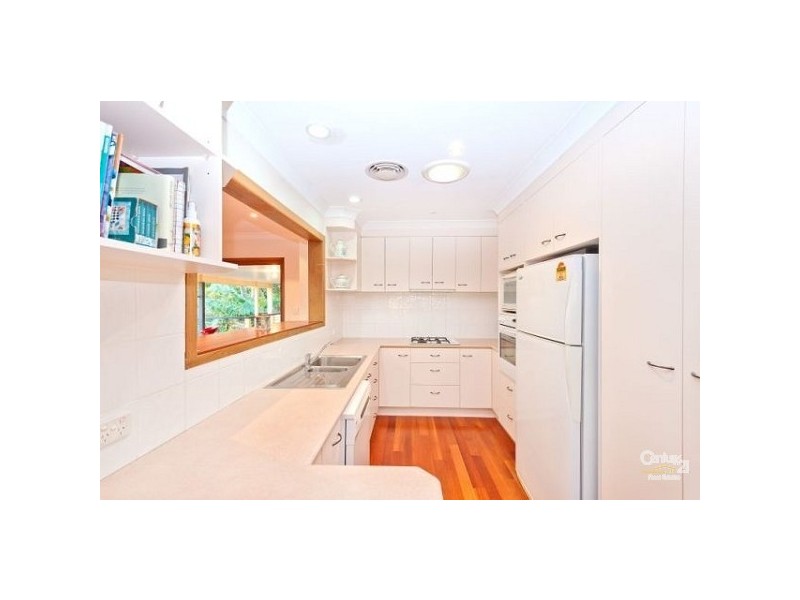 12 Piari Street, Kenmore QLD 4069