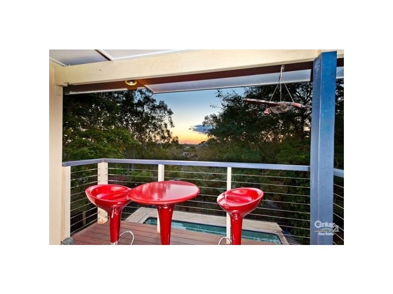 12 Piari Street, Kenmore QLD 4069
