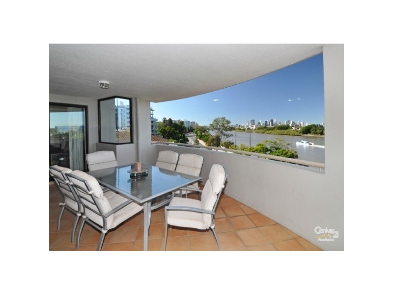 9′Regent’523 Coronation Drive, Toowong QLD 4066