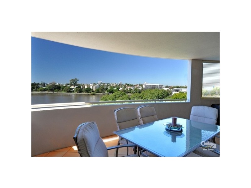 9′Regent’523 Coronation Drive, Toowong QLD 4066