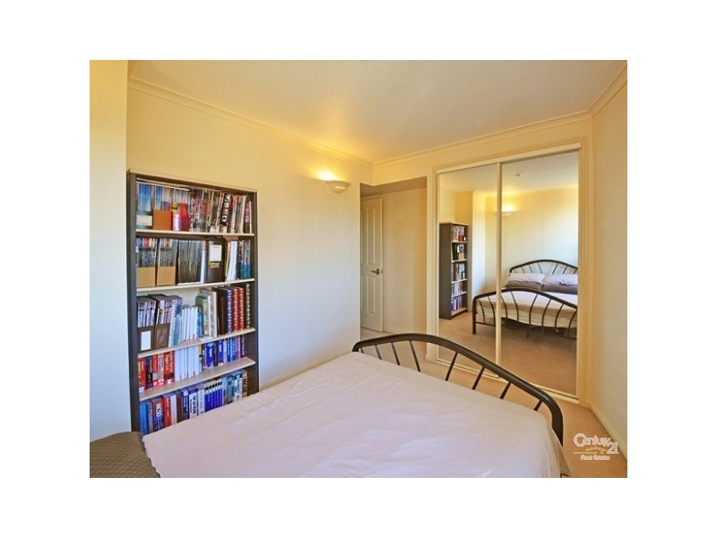 9′Regent’523 Coronation Drive, Toowong QLD 4066