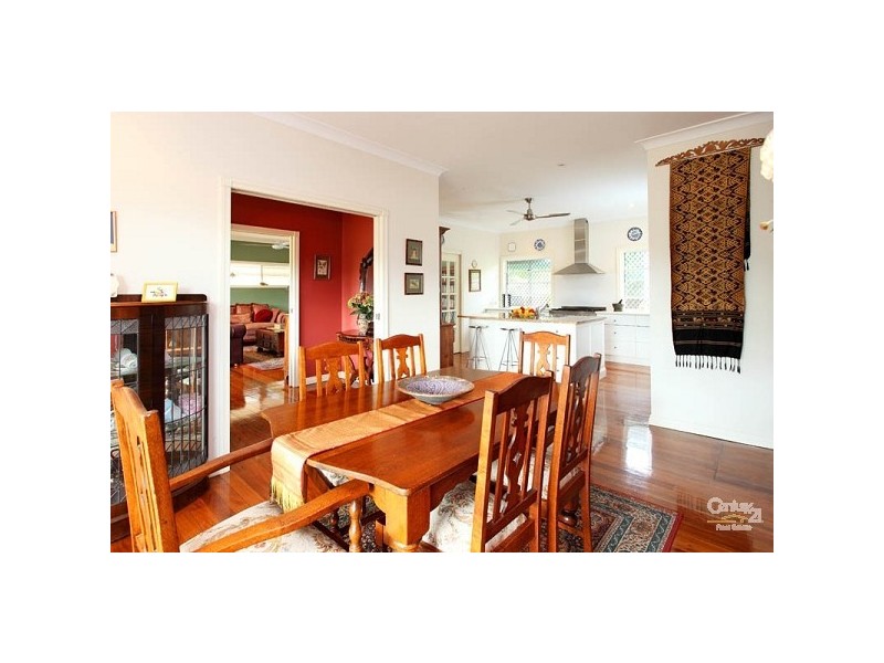 13 Sundown Street, Kenmore QLD 4069