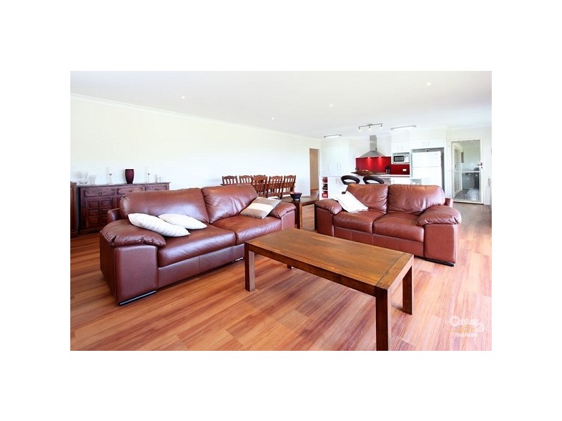 181 Gibson Crescent, Bellbowrie QLD 4070