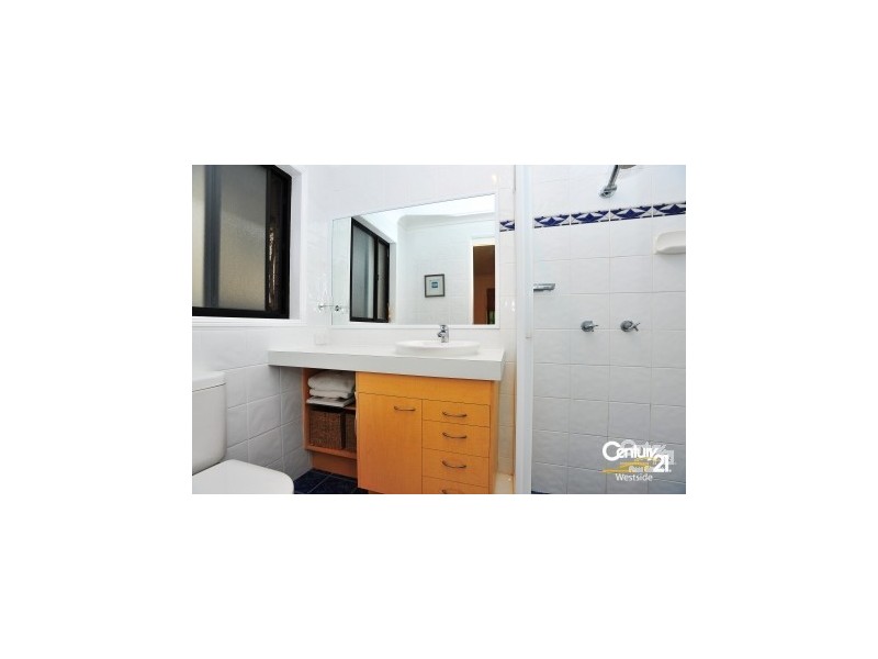 8 Haase Place, Bellbowrie QLD 4070