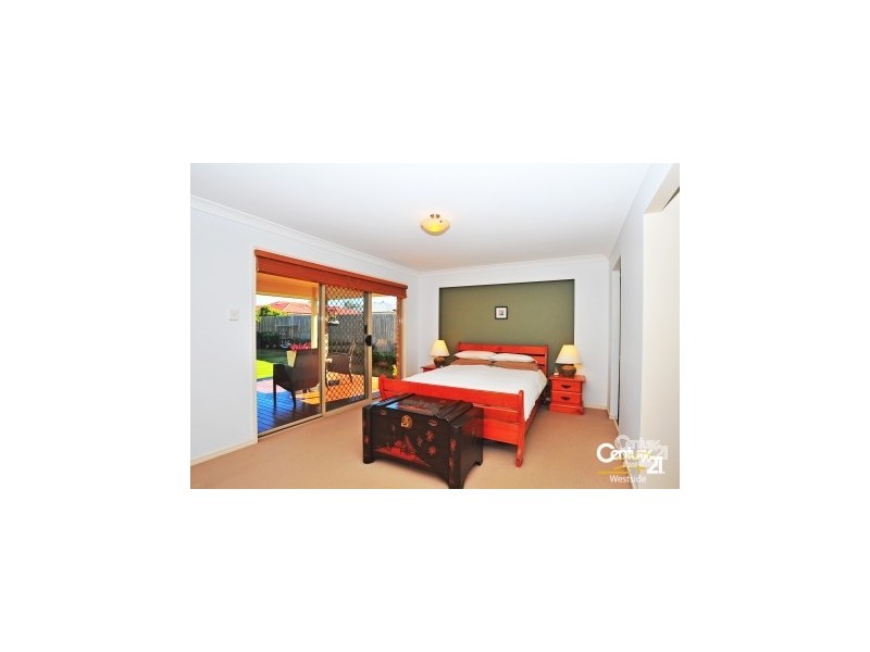 35 Glenwood Place, Moggill QLD 4070