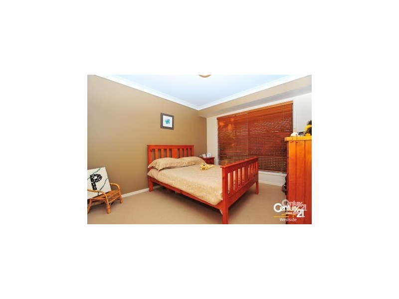 35 Glenwood Place, Moggill QLD 4070