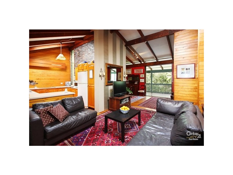 9 Aldergrove Street, Chapel Hill QLD 4069